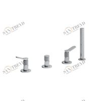 CRIES122 Смеситель для ванны, монтируемый на палубе, на 4 отверстия, с выдвижным ручным душем с защитой от известкового налета, переключателем на 2 отверстия и FOLLOW ME Cristina Rubinetterie 