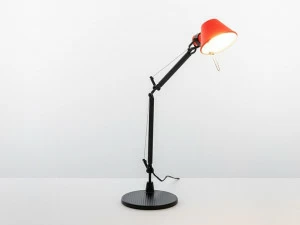 Artemide Настольная лампа с прямым светом из алюминия Tolomeo