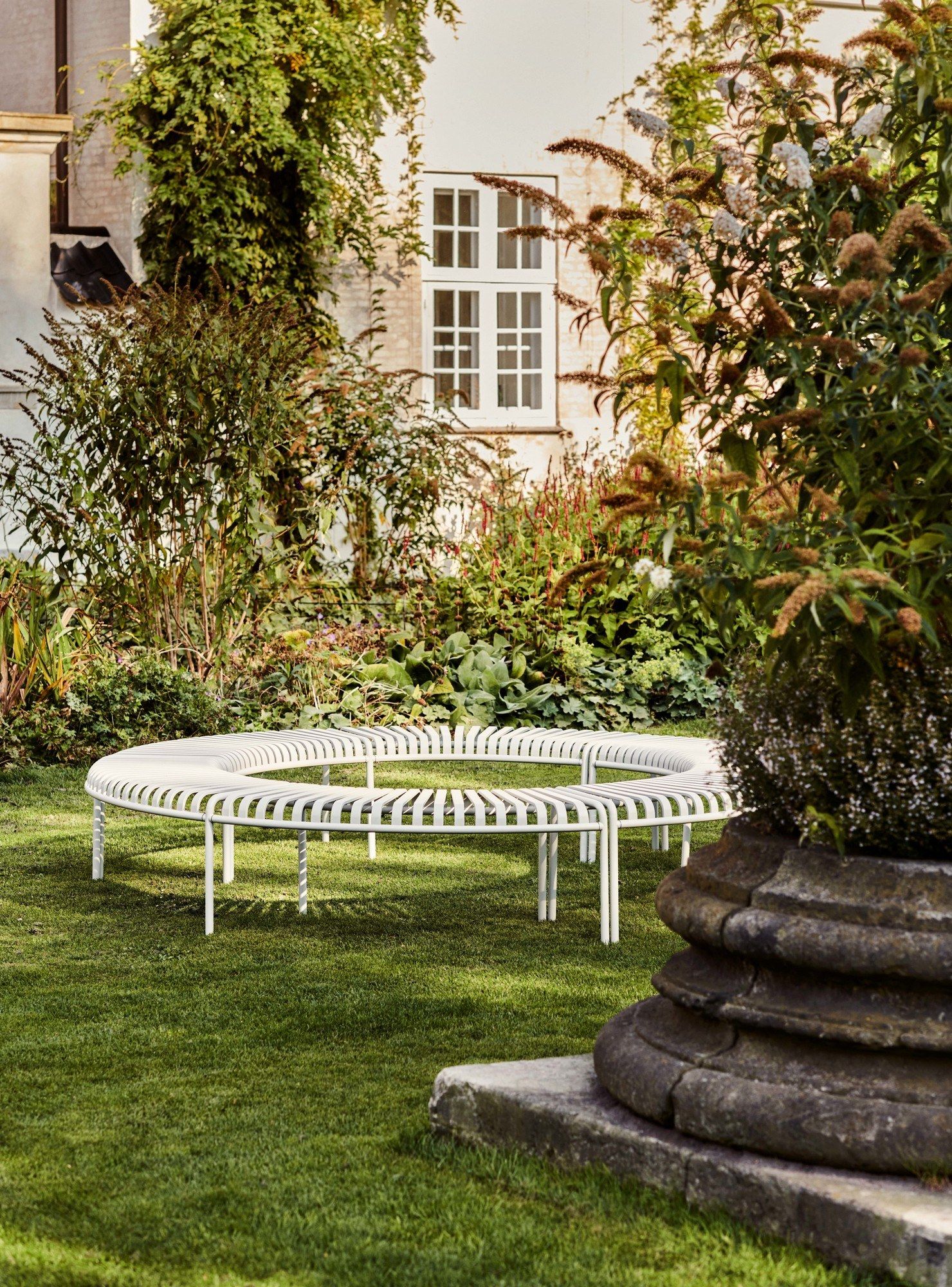 Модульная садовая скамейка из стали с порошковым покрытием Hay Палисад ARCH-00137821 - Вид №15