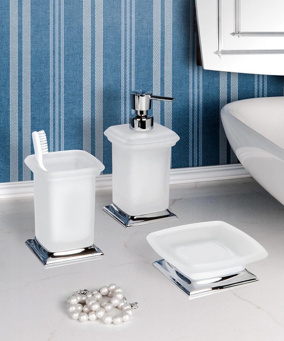 B9326 Дозатор для жидкого мыла настольный (хром) COLOMBO PORTOFINO Colombo Design - Вид №1