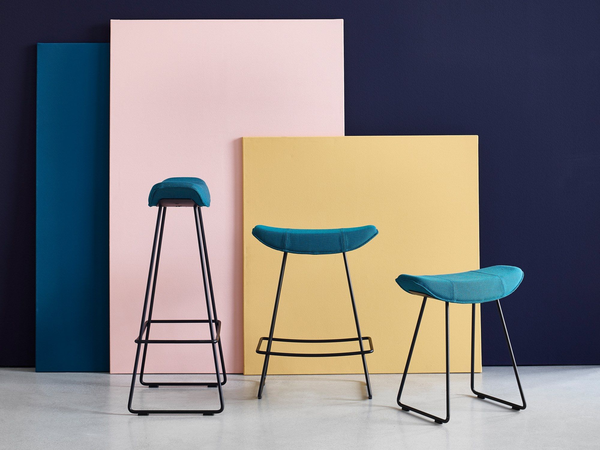 Сани барный стул с подставкой для ног Freifrau KYA BARSTOOL WIRE FRAME ARCH-00050759 - Вид №2