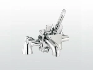 RUBINETTERIE STELLA Смеситель для душа настенный с аэратором и переключателем Box Art.5531cr