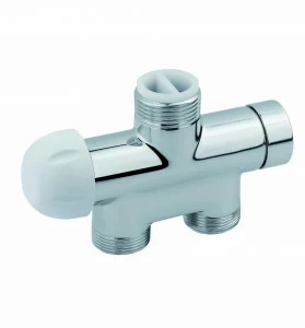 Carlo Poletti V86500JTKM Клапан термостатический прямой, одно/двухтрубный с бай-пасс, с подключением медной или пластиковой трубы. Межосевое расстояние 40 мм. Клапан, совместимый с системой ТКМ.