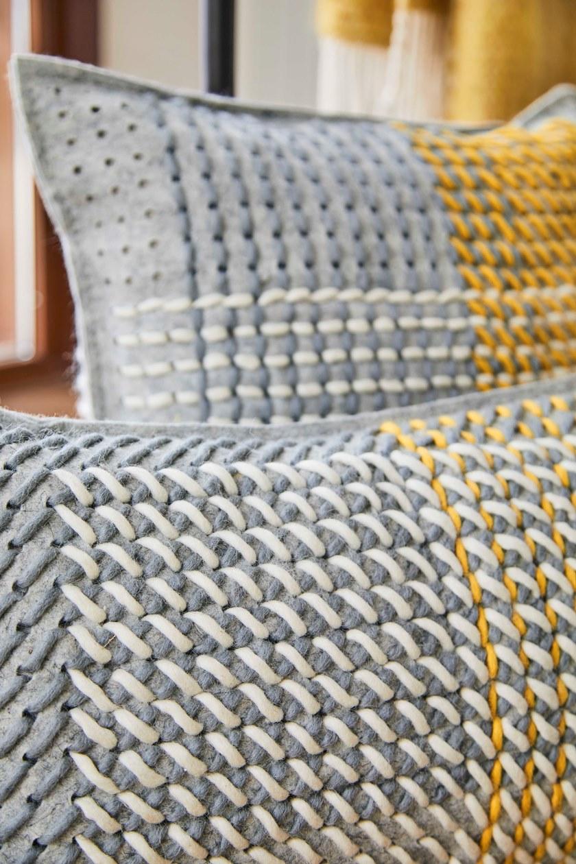 GAN Подушка из ткани квадратная Canevas geo sun-id-1383429 - Вид №7