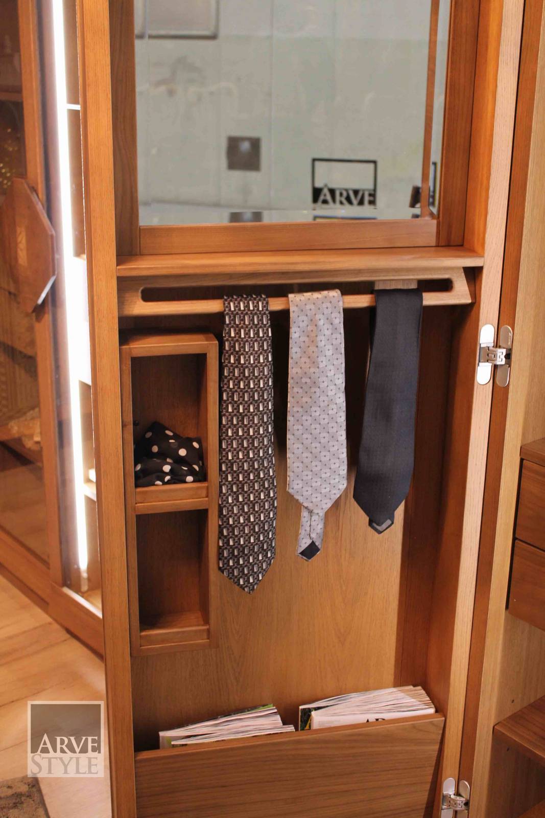 Деревянный барный шкаф со встроенным освещением Arvestyle паркет ARCH-00082377 - Вид №14