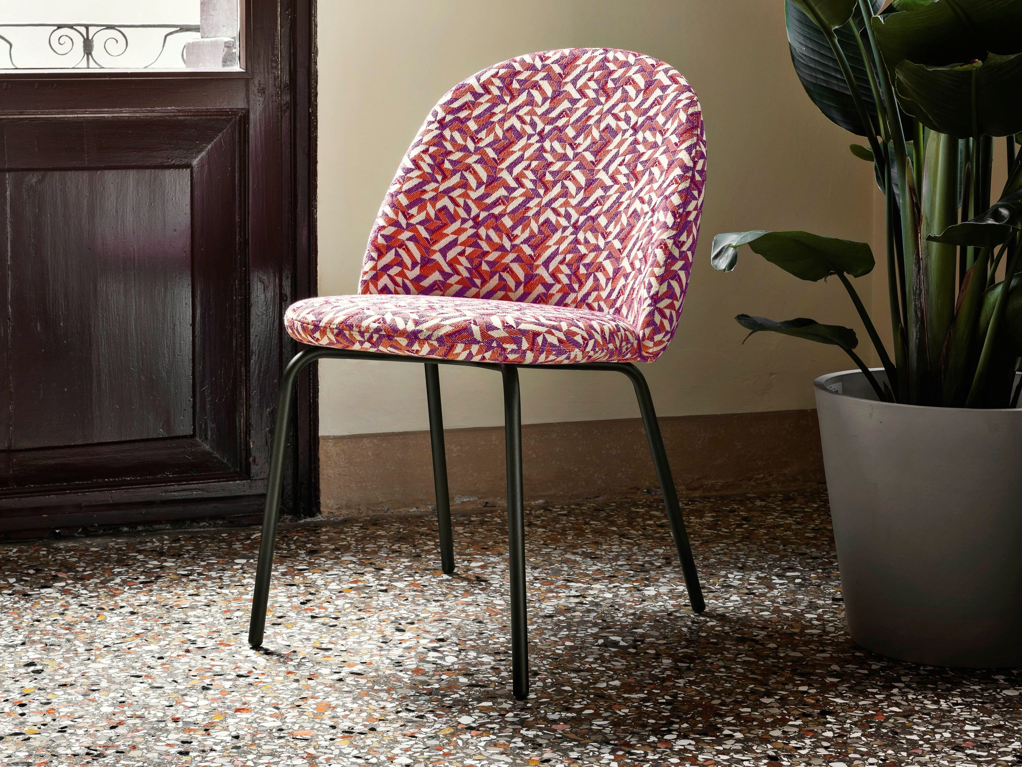 Мягкий стул из ткани Miniforms Iola ARCH-00091231 - Вид №1