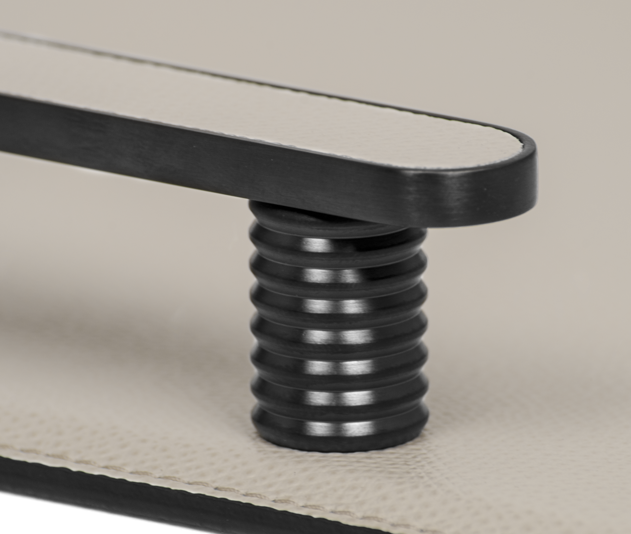 Поднос Венария - 35,5X35,5 см/металл-хром/тканая кожа_верблюжий Pinetti 00.1918.061.011 - Вид №6