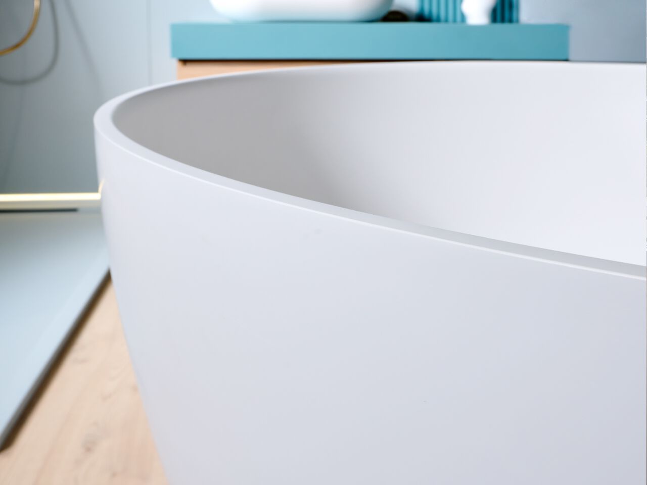 Круглая ванна в центре комнаты в Dolotek© Acquabella Acquawhite ARCH-00070186 - Вид №3