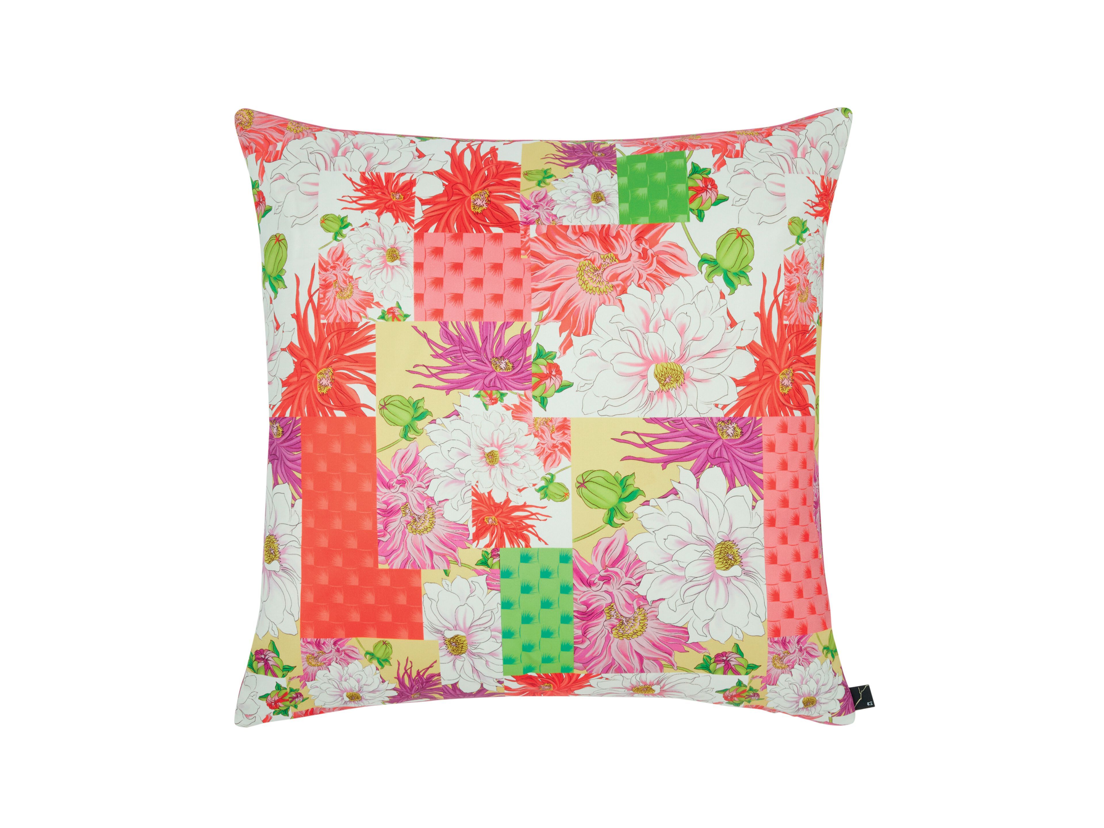 Квадратная подушка из ткани с цветочным рисунком K-3 Hana Pop ARCH-00088054 - Вид №1