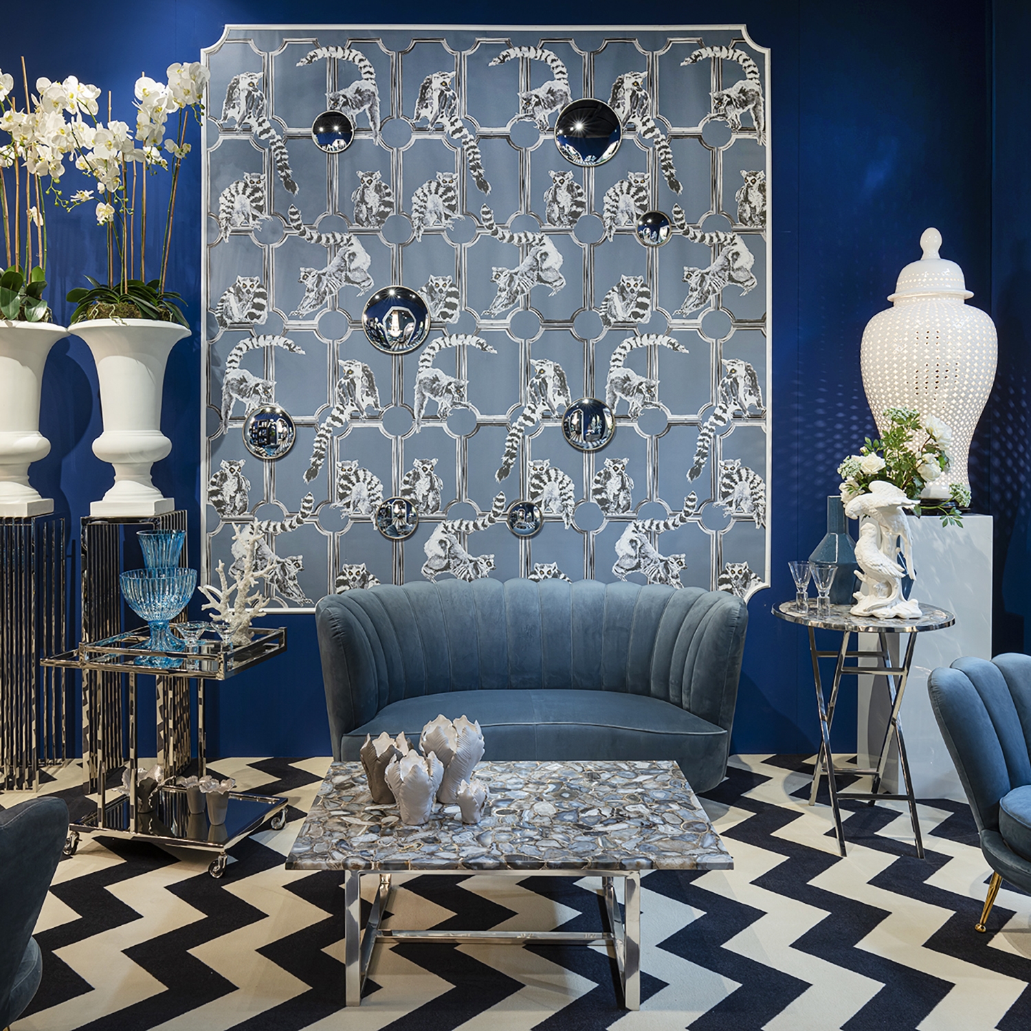 710170-82 ABHIKA WALL PAP LEMURS LT.BLUE  - Вид №1