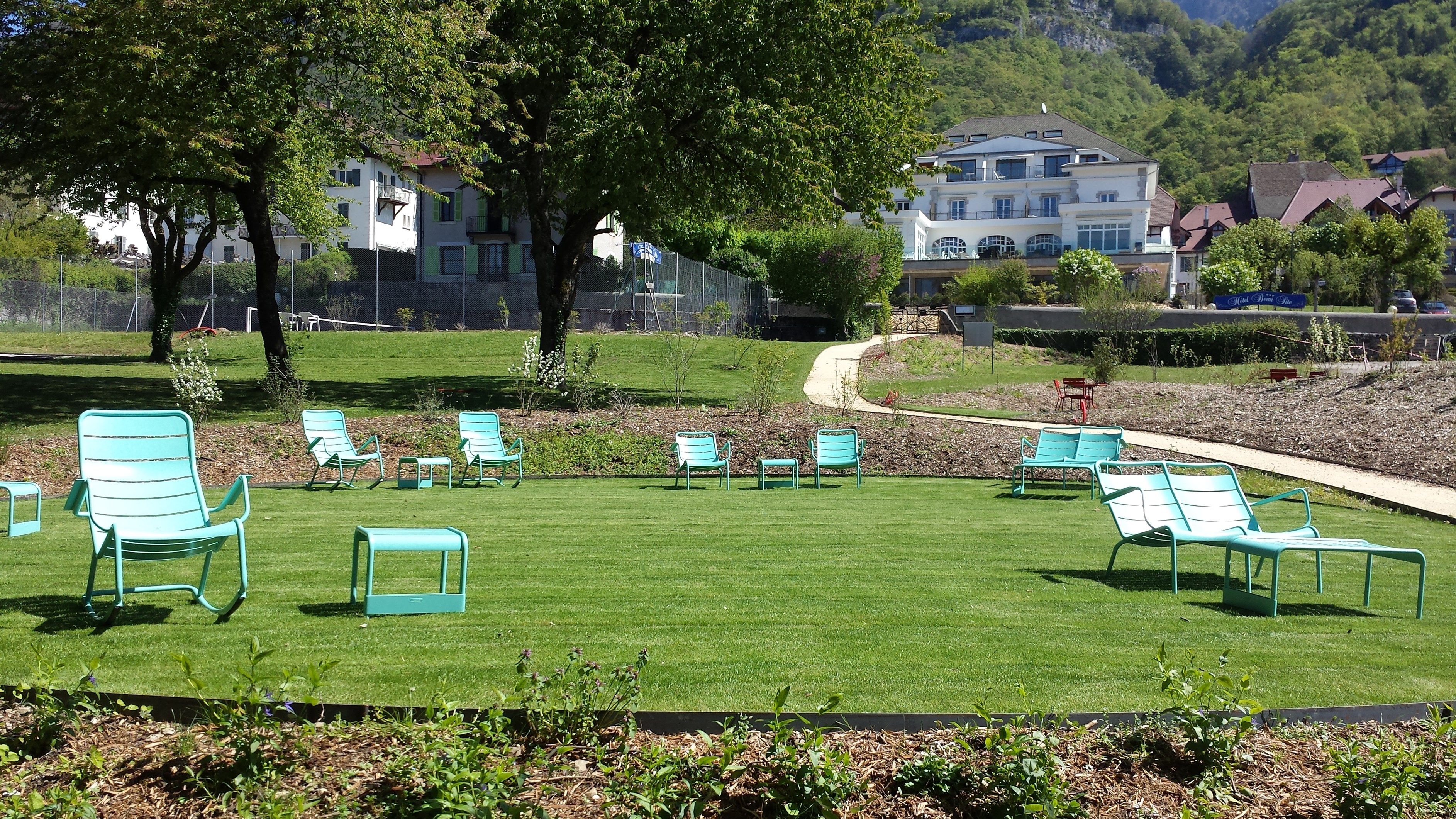 Алюминиевый квадратный садовый стол Fermob Luxembourg ARCH-00050353 - Вид №5