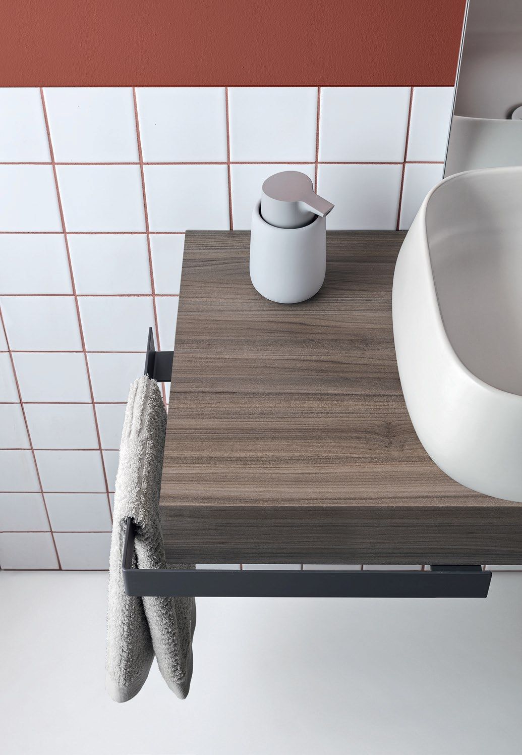 Деревянный одиночный умывальник с зеркалом ARBLU Hito ARCH-00139609 - Вид №2