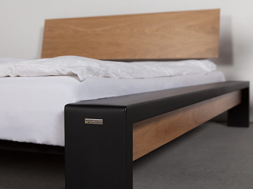 Стальная и деревянная кровать Wissmann raumobjekte SIDE - ART326 ARCH-00143294 - Вид №1