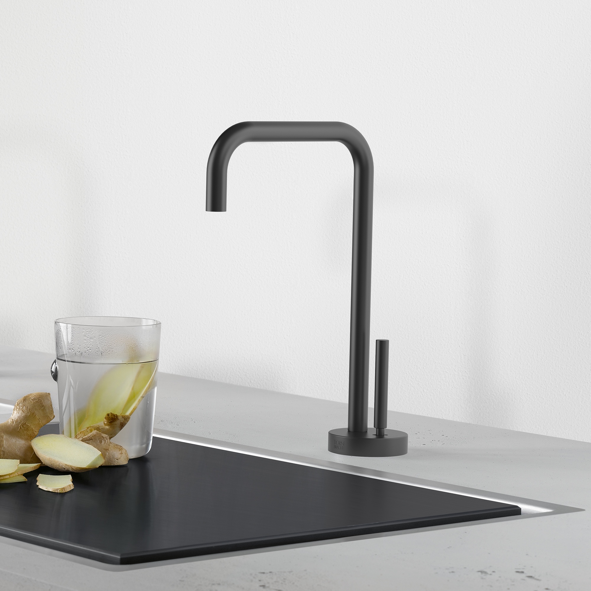 ДИСПЕНСЕР ДЛЯ ГОРЯЧЕЙ И ХОЛОДНОЙ ВОДЫ META SQUARE - матовый черный DornBracht 17861625-33 - Вид №1