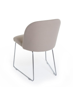 Стул с мягкой тканью