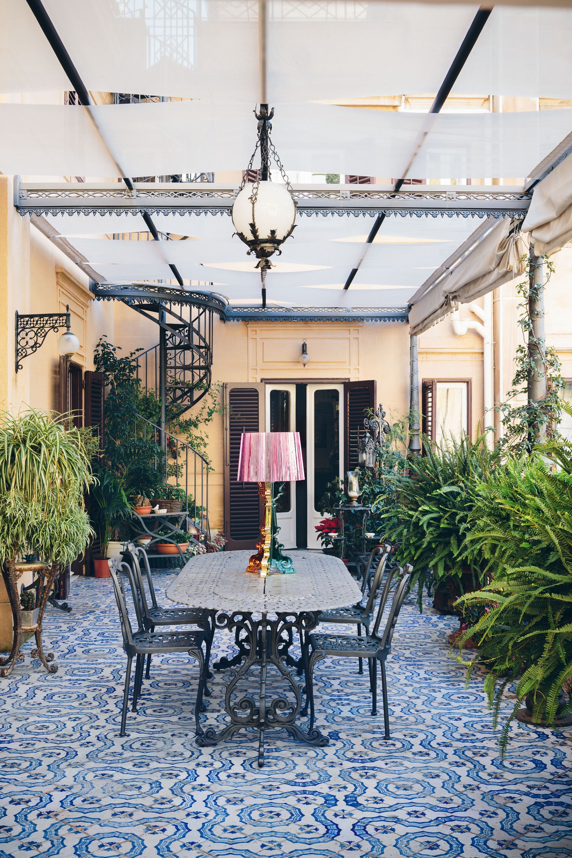 Поликарбонатная светодиодная настольная лампа с регулируемой яркостью Kartell BOURGIE ARCH-00127267 - Вид №36