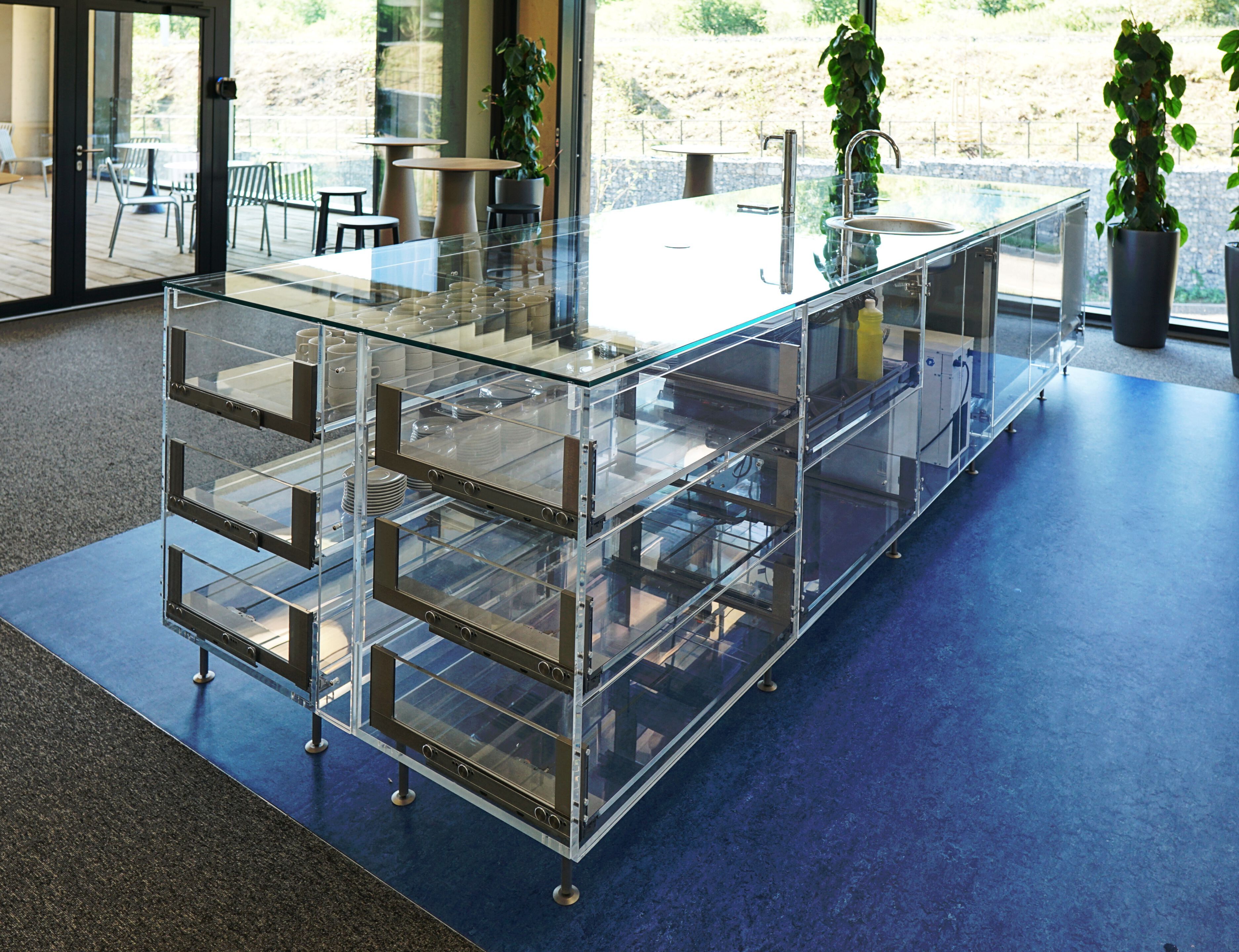 Кухня из плексигласа на заказ AMOSDESIGN CSOB KITCHEN ARCH-00043974