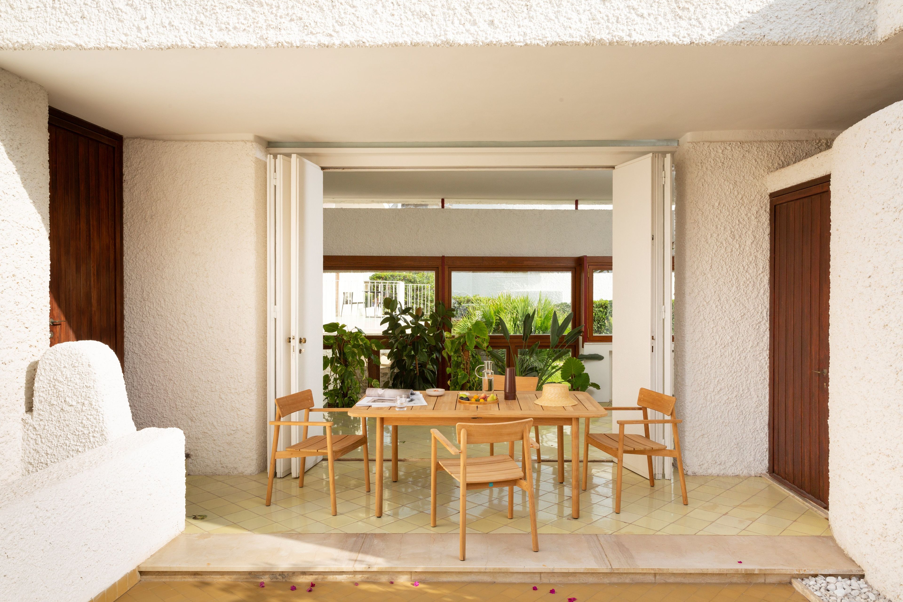 Садовое кресло из тикового дерева с подлокотниками Unopiù Pevero ARCH-00119319 - Вид №8