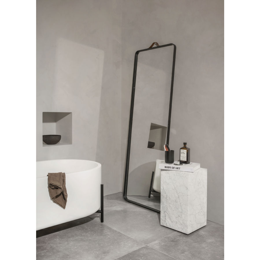 7800589 MENU Напольное зеркало Norm Черный  - Вид №1