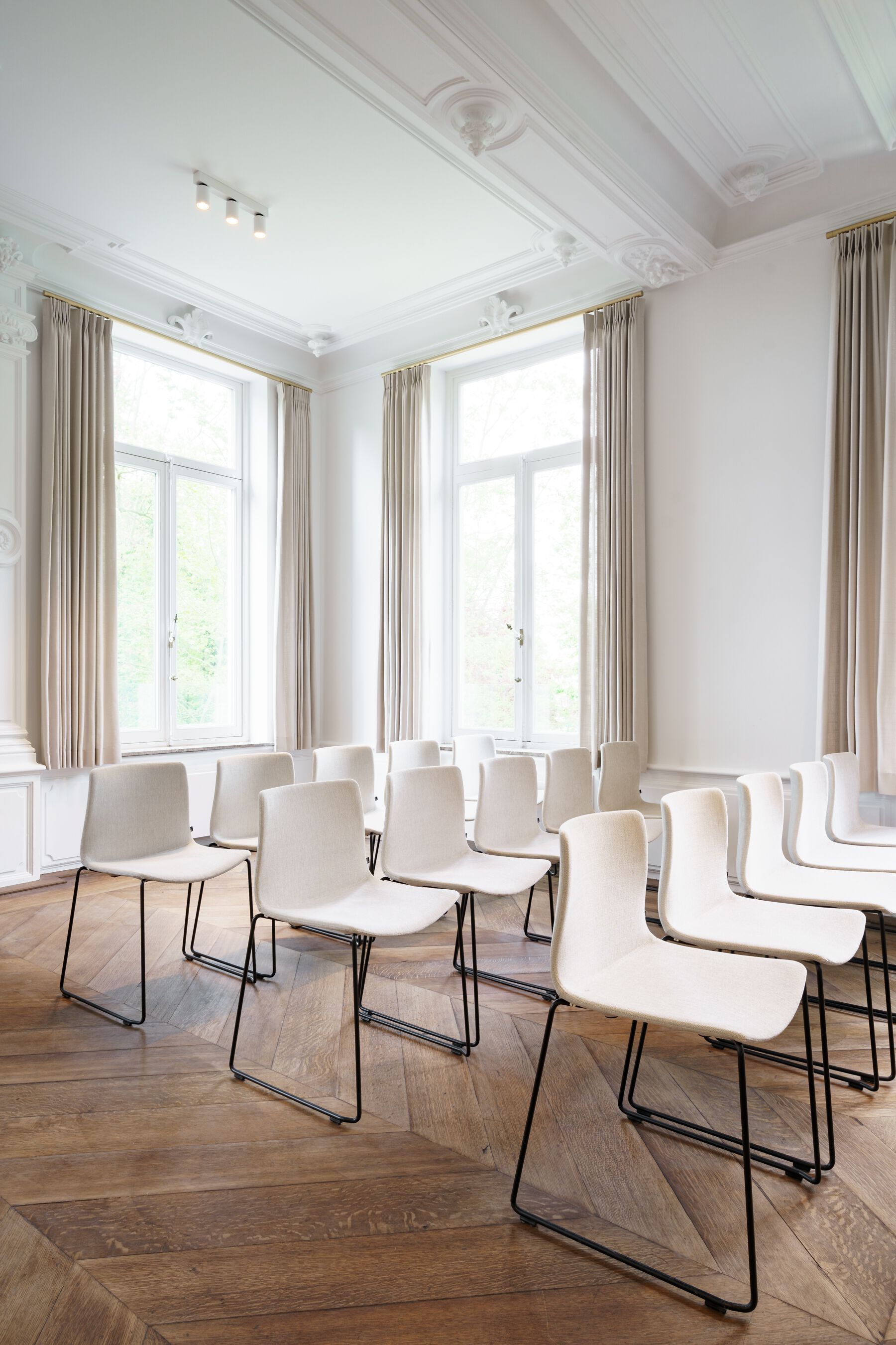 Стул для салазок из ткани Joli ARCH-00054587 - Вид №2