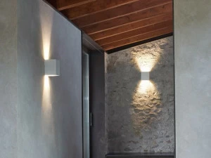 Grok Светодиодный настенный светильник прямого и отраженного света из алюминия