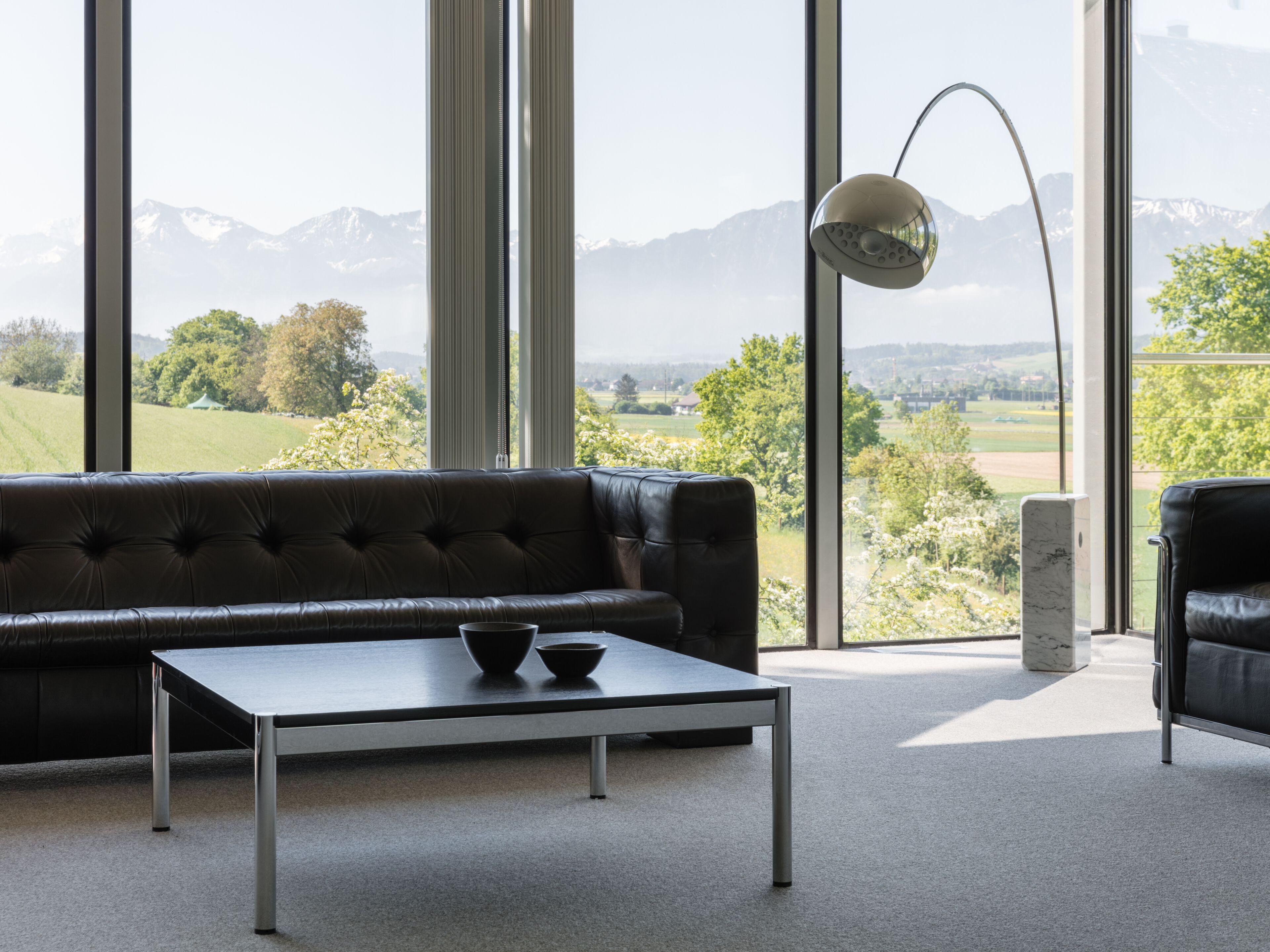 Квадратный низкий журнальный столик USM USM Haller Table ARCH-00089307