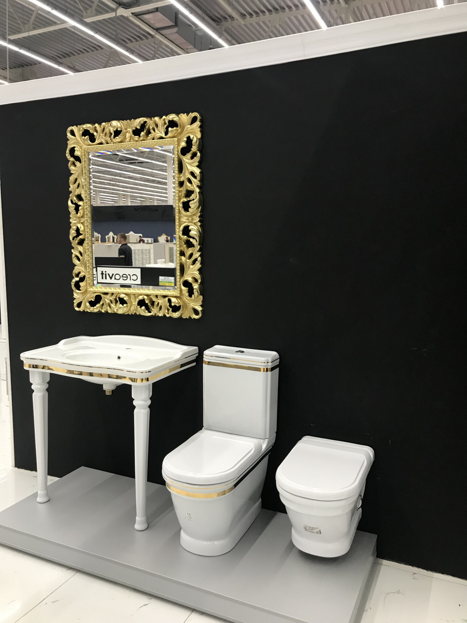 KC0303.01.03.00E Крышка дуропласт с микролифтом ANTIK ЗОЛОТО Creavit Antik 