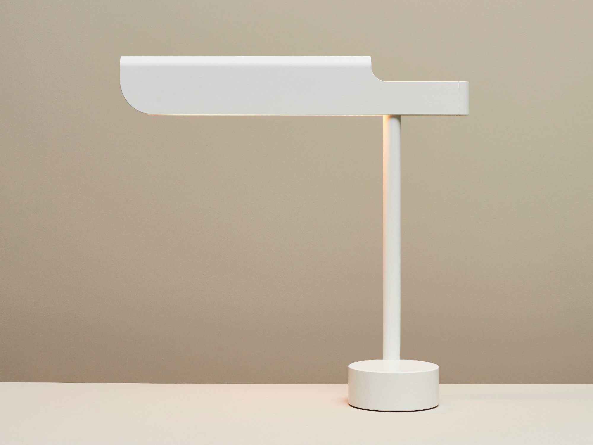 Регулируемая светодиодная настольная лампа Formagenda профиль ARCH-00067340 - Вид №6