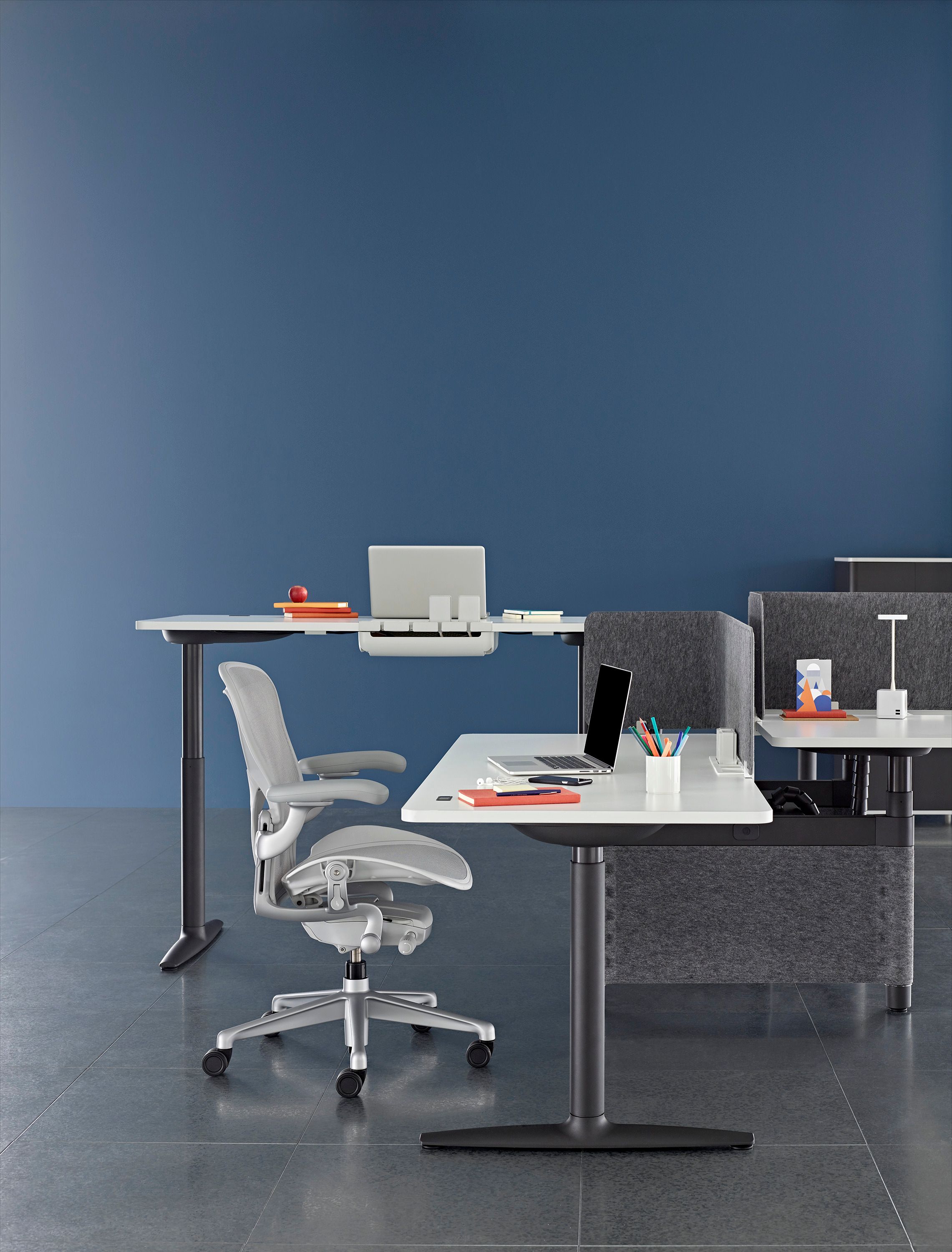 5-спицевое вращающееся офисное кресло с колесами Herman Miller Aeron ARCH-00152986 - Вид №18