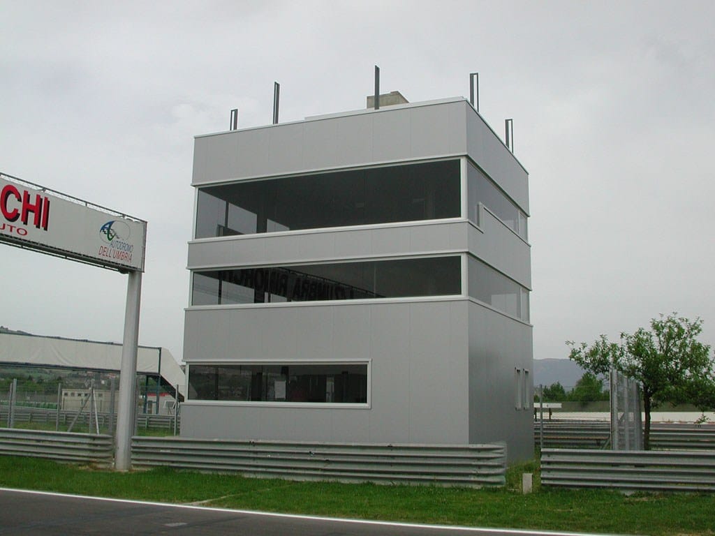 Изолированная металлическая панель для фасада ELCOM SYSTEM ТЕРМОПАРЕТЫ® ARCH-00037807 - Вид №114