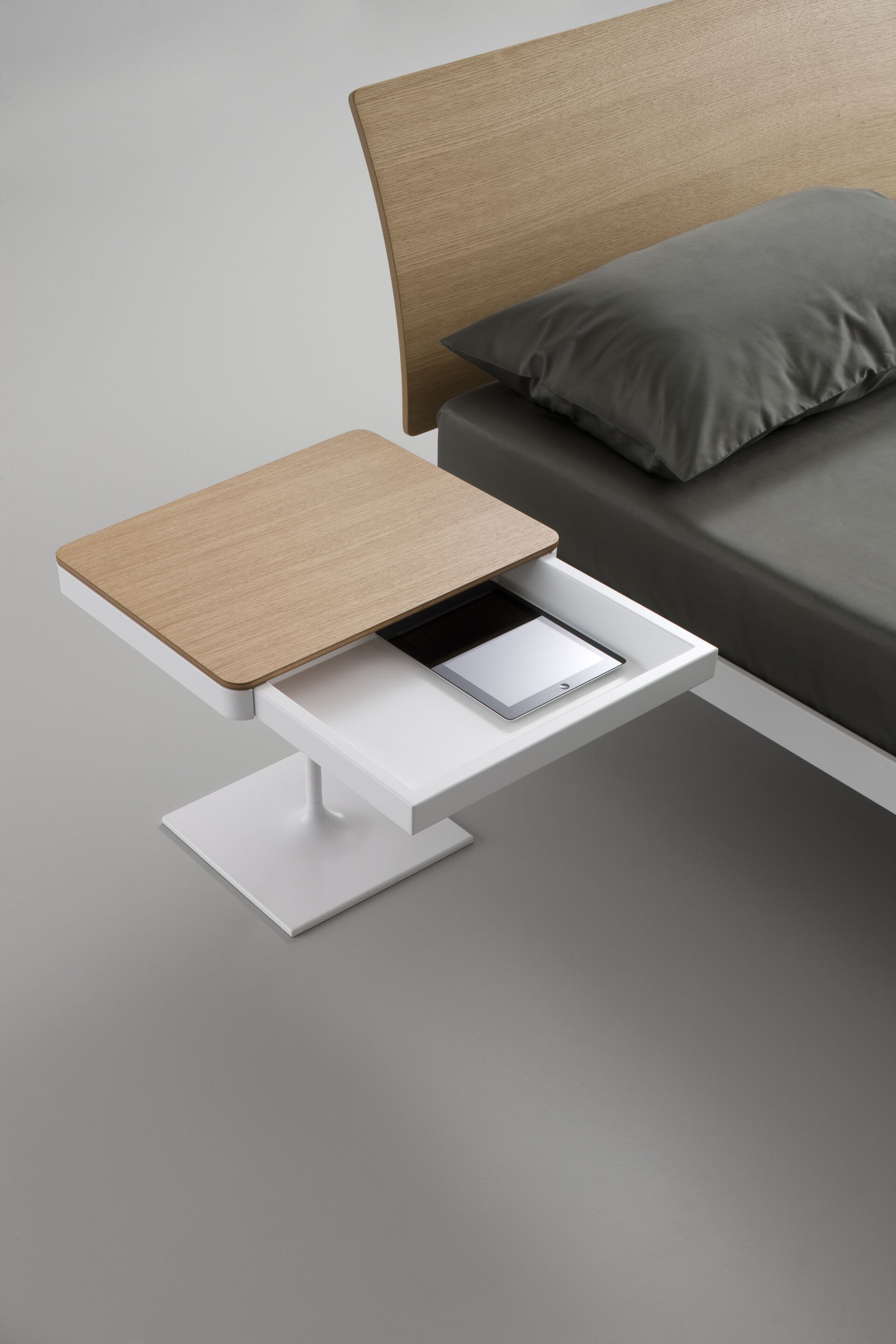 Металлическая прикроватная тумбочка с ящиком isOnAir Bertoncini ARCH-00114701 - Вид №2