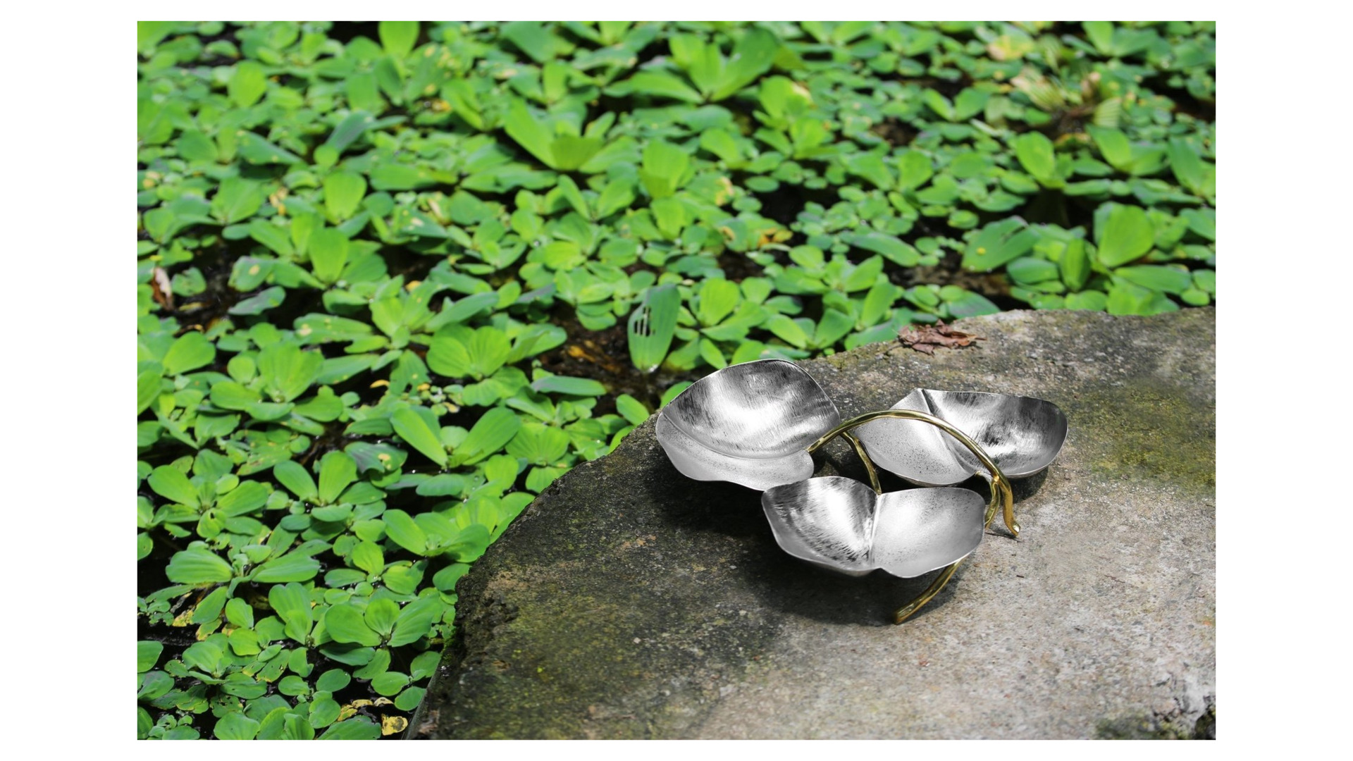 10650242 Michael Aram Менажница трехсекционная Michael Aram Кувшинки. Сады Лоди 31см Сталь нержавеющая  - Вид №2