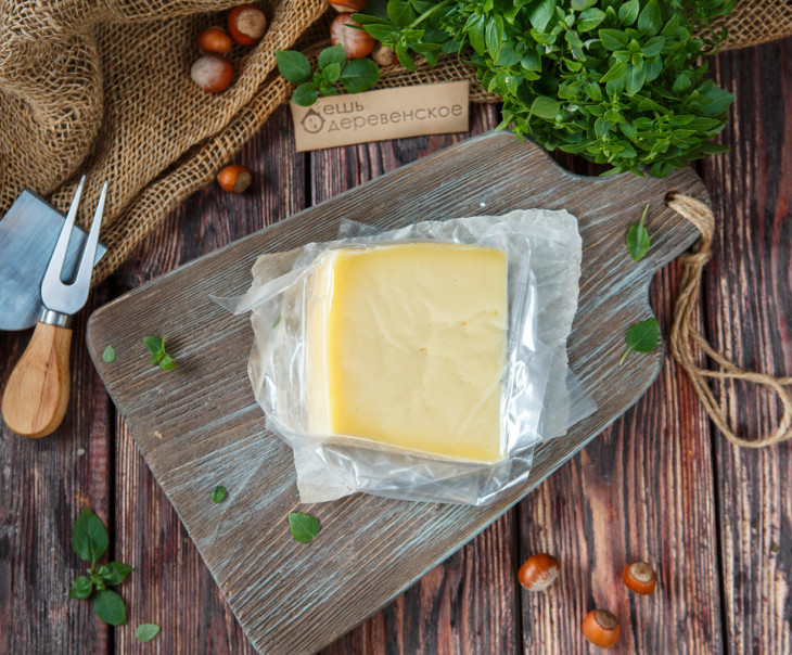 662 Сыр "Большеволжский" Вкусляндия  - Вид №2