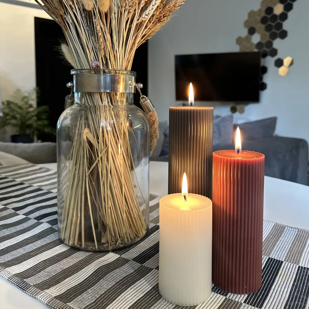 Дизайнерская свеча-столбик Ribbed коричневая 15 см 89370273 Santreyd STLM-0834411 - Вид №3