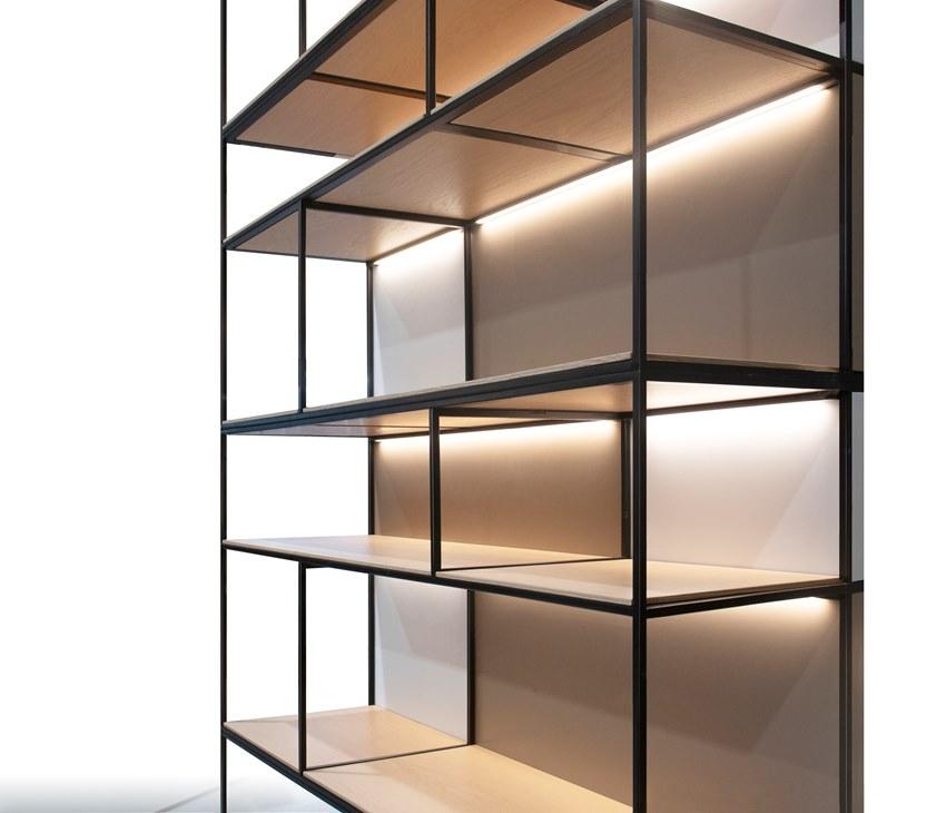 José Martínez Medina Открытый книжный шкаф с подсветкой Blacktone sun-id-1514520 - Вид №2