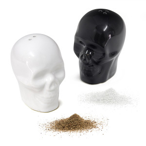 26752 Солонка и перечница skully Balvi