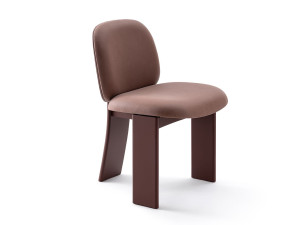 Стул с тканевой обивкой