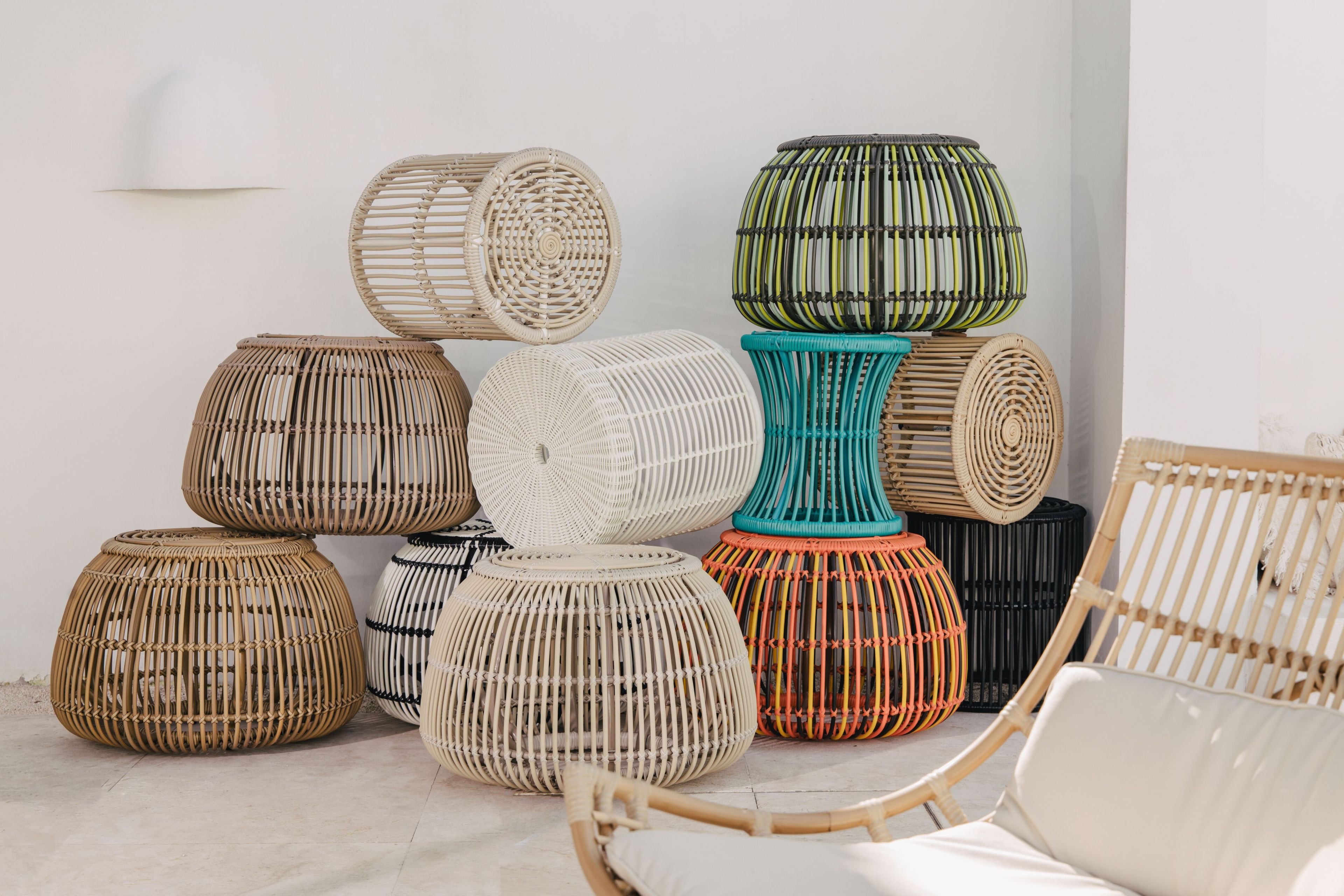 Круглый журнальный столик из синтетического волокна cbdesign Bizarre ARCH-00079104 - Вид №10