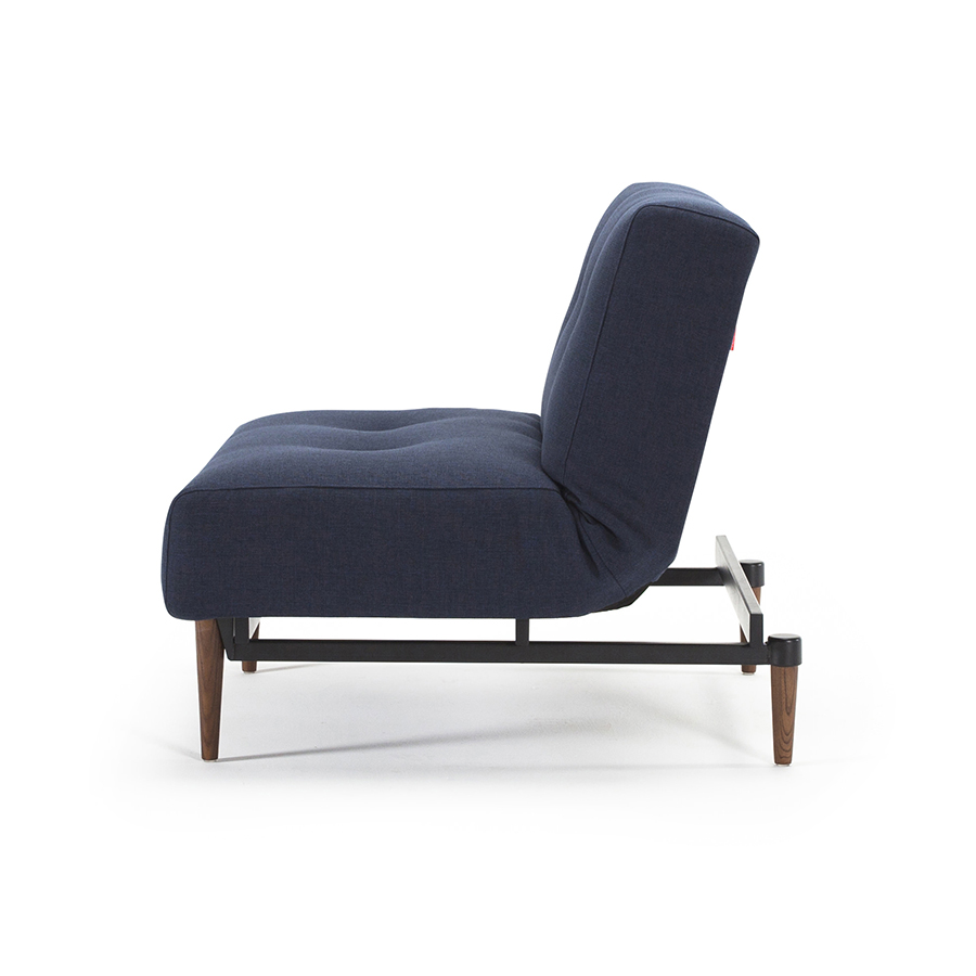 Кресло Ample с ножками Styletto из темного дерева и черной рамой, темно-синее Innovation Living AMPLECH1 - Вид №3