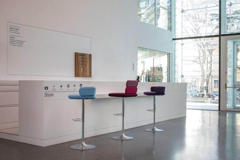 Luxy Стул на жердочке, обитый тканью, со спинкой Cluster Cl12 - Вид №1