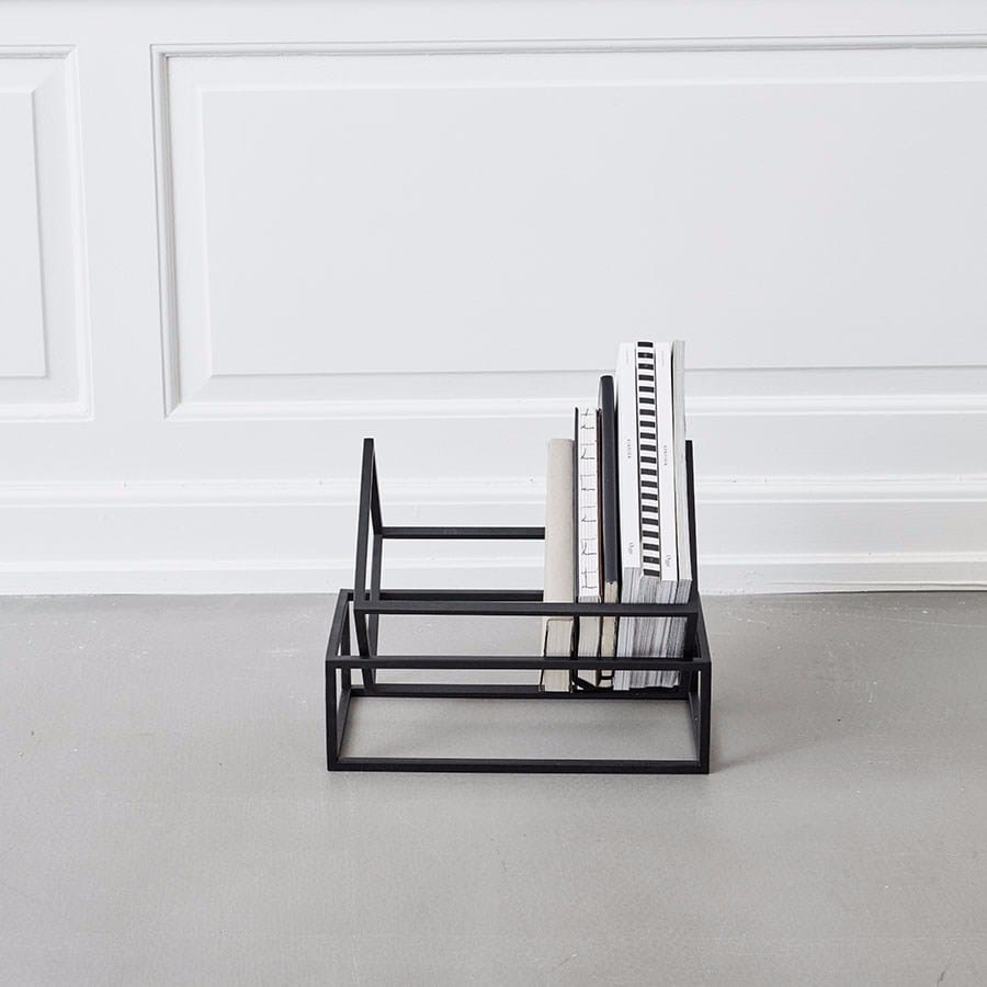 Стальная стойка для журналов Kristina Dam Studio THE BOOK KEEPER ARCH-00007612 - Вид №1