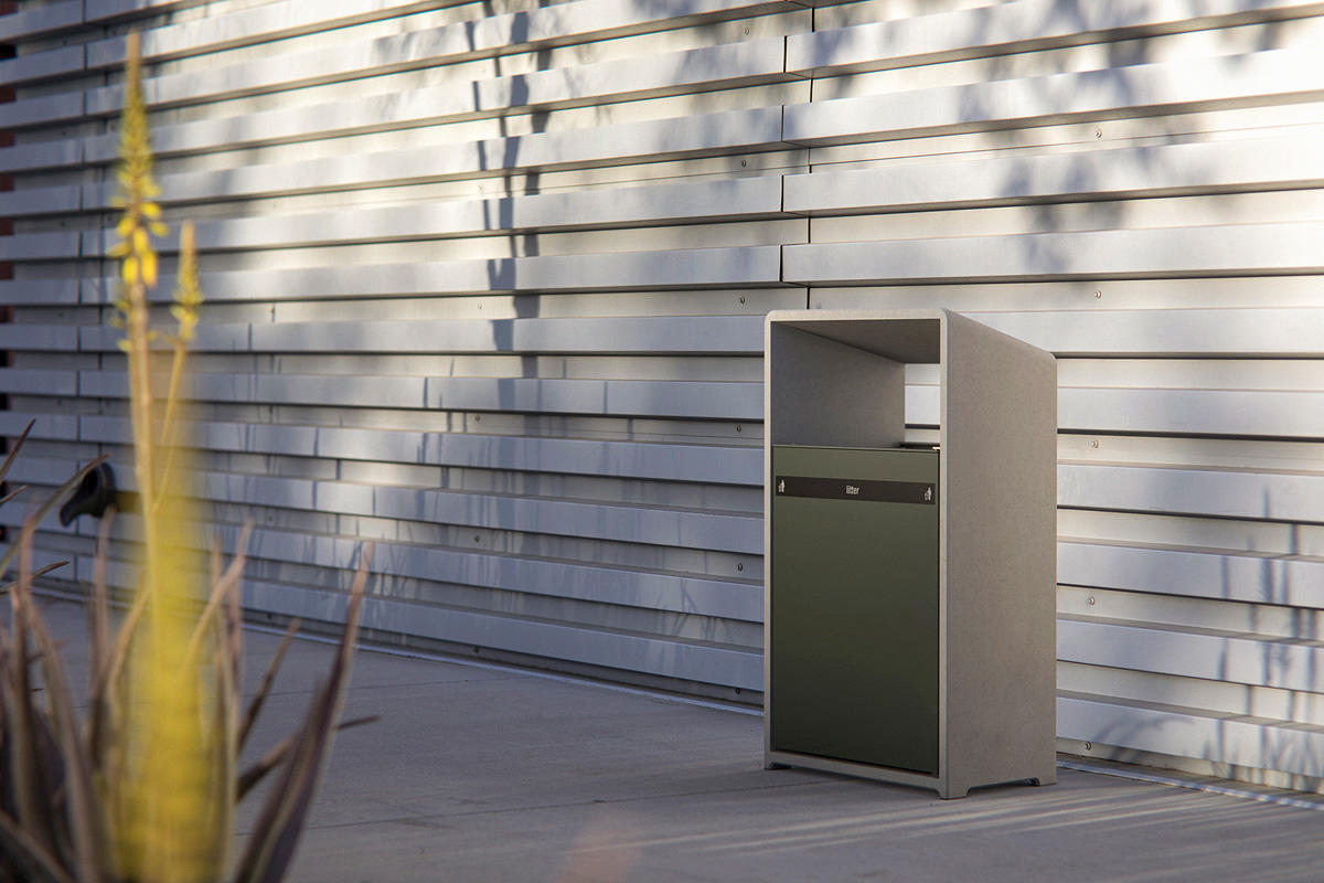 FSRT170 Емкость для мусора со скосом  Forms-surfaces  - Вид №5