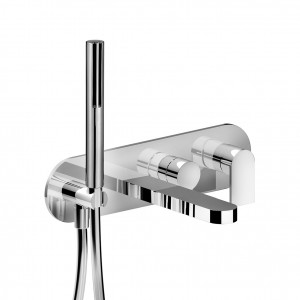 V021B+R021A  Встраиваемый смеситель для ваннывылет 20 см ручка переключатель на 2 потока с поворотной кнопкой ручная лейка SUN шланговое подсоединение с держателем для ручной лейки гибкий шланг 150 см ПВХ впуски 1/2'' Fantini Rubinetti MARE