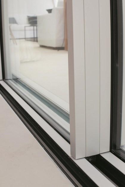Reynaers Aluminium Алюминиевая раздвижная дверь с двойным остеклением и термическим разделением sun-id-1449058 - Вид №36