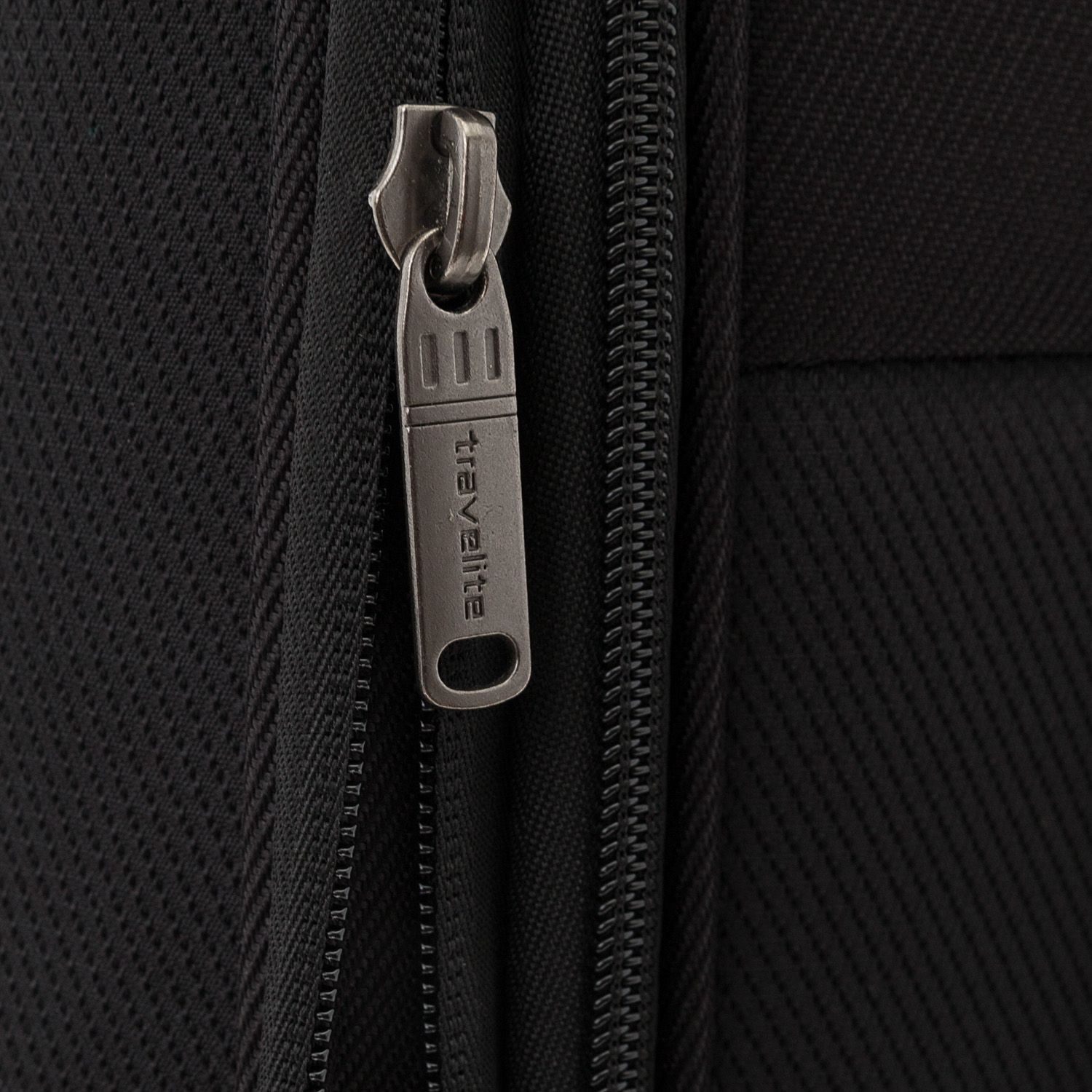 89808-01 Чемодан 89808 2-Wheel Trolley M Exp Travelite Capri - Вид №7