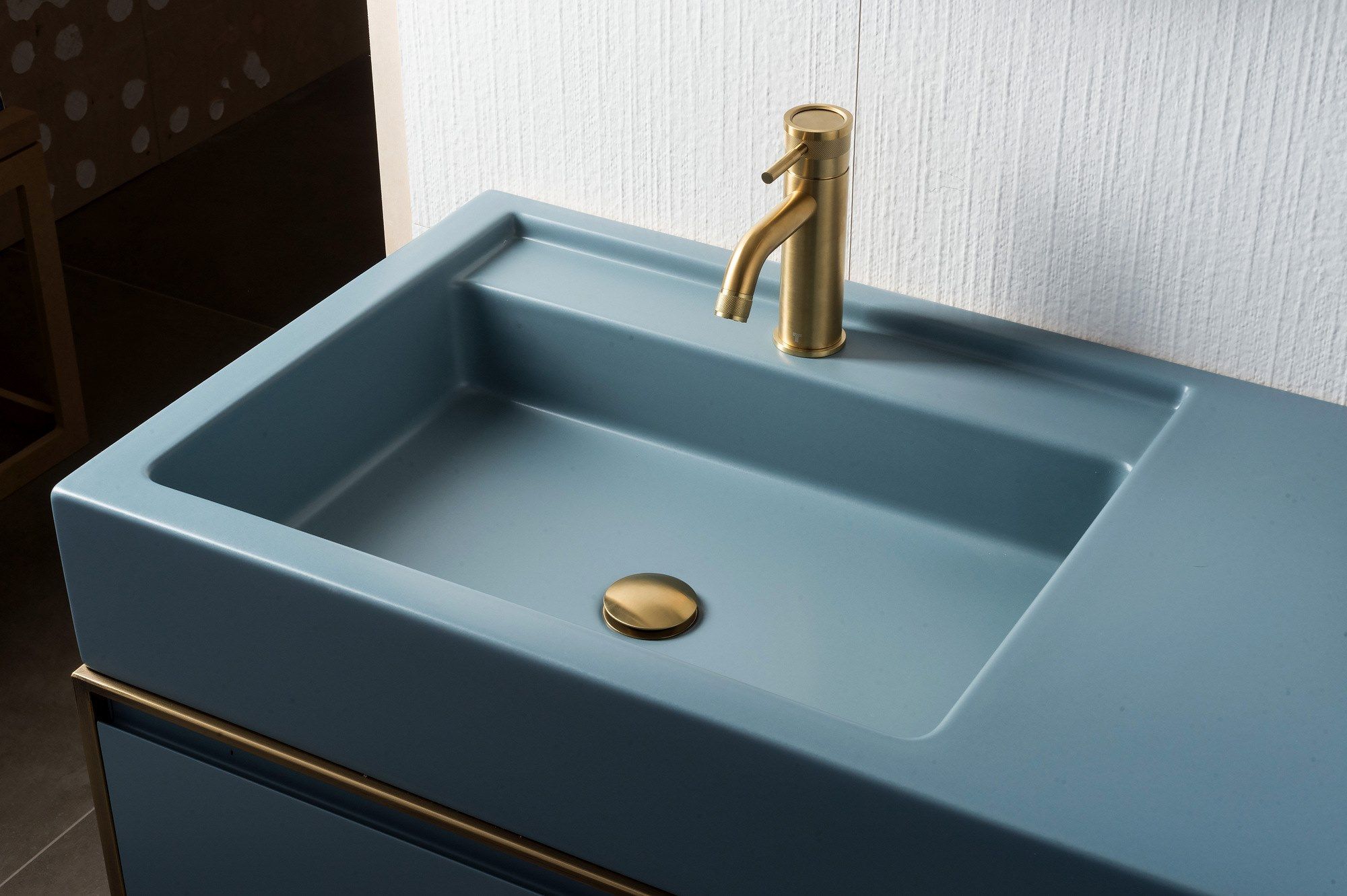 Однорычажный смеситель для раковины из нержавеющей стали с аэратором Tubico Волга ARCH-00115437 - Вид №19