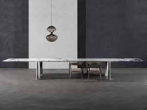 Прямоугольный стол из натурального камня