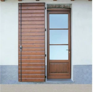 CARMINATI SERRAMENTI Ставни из сосны Persiane e antoni