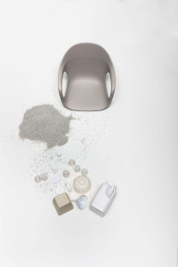 Рециркулированный пластиковый стул с подлокотниками