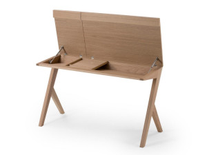 Стол из массива дерева